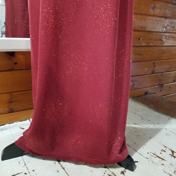 TATTOO BRAND VINTAGE LONG RED SPARKLY GOWN SIZE SMALL - Picture 12 of 16